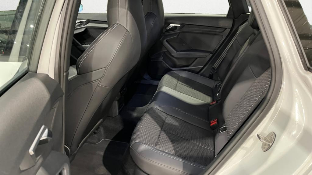 Nouvelle AUDI A3 SPORTBACK 1.5 35 TFSI - 150 - S-Tronic 7  8Y SPORTBACK S line