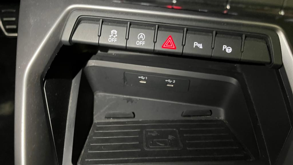 Nouvelle AUDI A3 SPORTBACK 1.5 35 TFSI - 150 - S-Tronic 7  8Y SPORTBACK S line