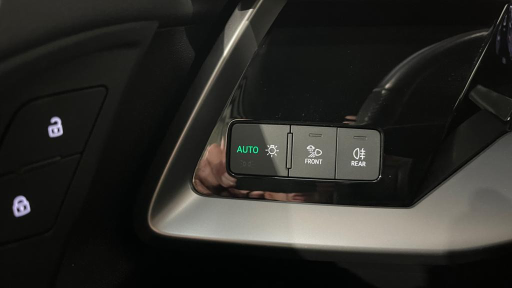 Nouvelle AUDI A3 SPORTBACK 1.5 35 TFSI - 150 - S-Tronic 7  8Y SPORTBACK S line