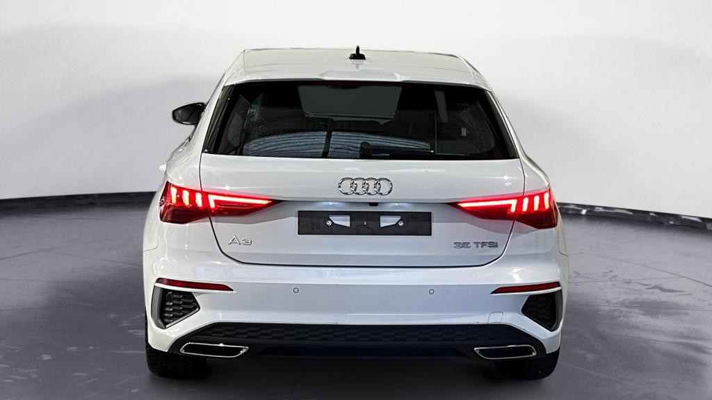 Nouvelle AUDI A3 SPORTBACK 1.5 35 TFSI - 150 - S-Tronic 7  8Y SPORTBACK S line