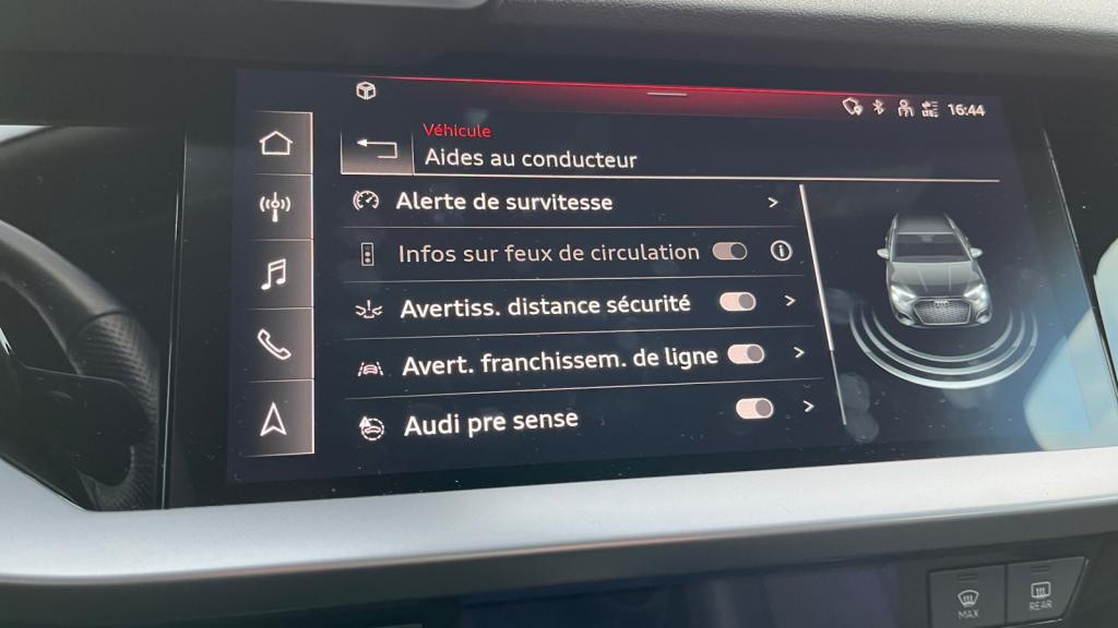 Nouvelle AUDI A3 SPORTBACK 1.5 35 TFSI - 150 - S-Tronic 7  8Y SPORTBACK S line