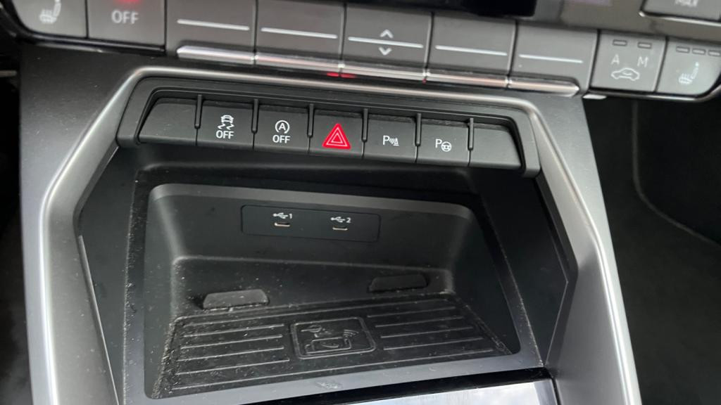 Nouvelle AUDI A3 SPORTBACK 1.5 35 TFSI - 150 - S-Tronic 7  8Y SPORTBACK S line