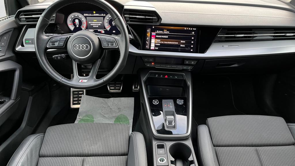 Nouvelle AUDI A3 SPORTBACK 1.5 35 TFSI - 150 - S-Tronic 7  8Y SPORTBACK S line