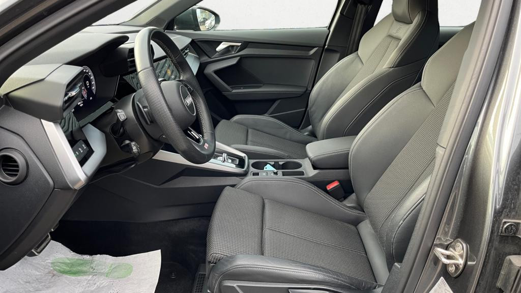 Nouvelle AUDI A3 SPORTBACK 1.5 35 TFSI - 150 - S-Tronic 7  8Y SPORTBACK S line