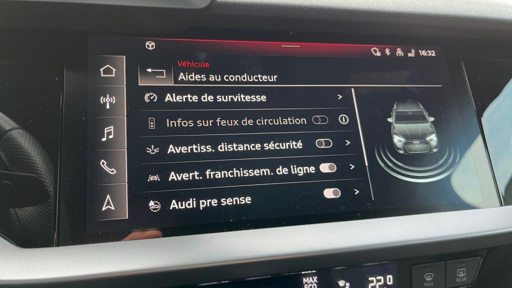 Nouvelle AUDI A3 SPORTBACK 1.5 35 TFSI - 150 - S-Tronic 7  8Y SPORTBACK S line