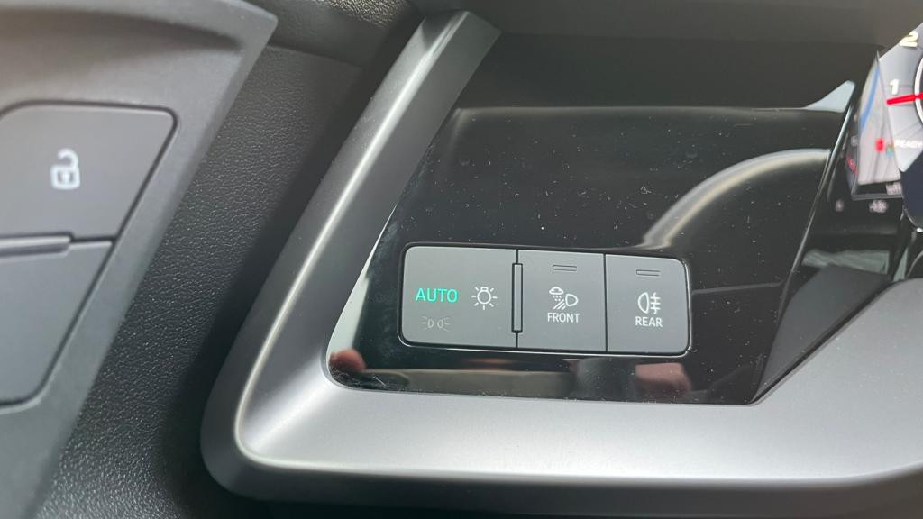 Nouvelle AUDI A3 SPORTBACK 1.5 35 TFSI - 150 - S-Tronic 7  8Y SPORTBACK S line