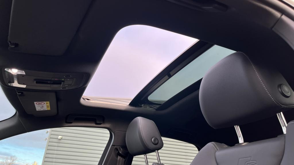 AUDI Q3 SPORTBACK  Sportback Quattro TDI 200 S-tronic S Line - Toit Ouvrant - Pack Black - Cuir