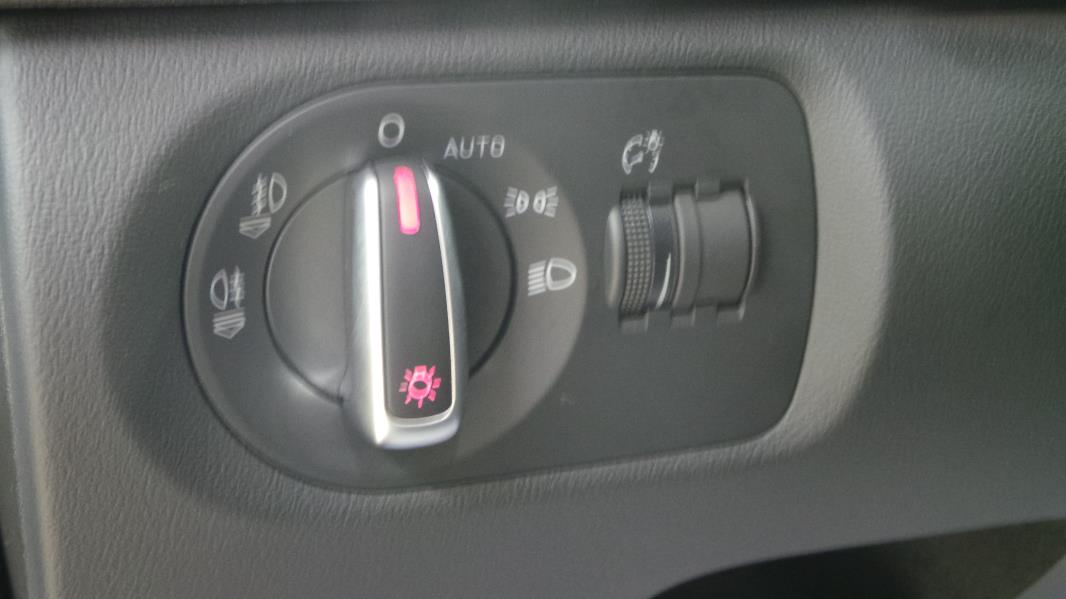 AUDI A3 2.0 TDI140 DPF AMBITION STOP&START