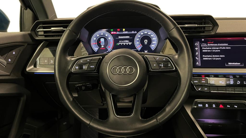 AUDI A3 BERLINE 1.5 35 TFSI - 150 - S-Tronic 7  8Y Design luxe