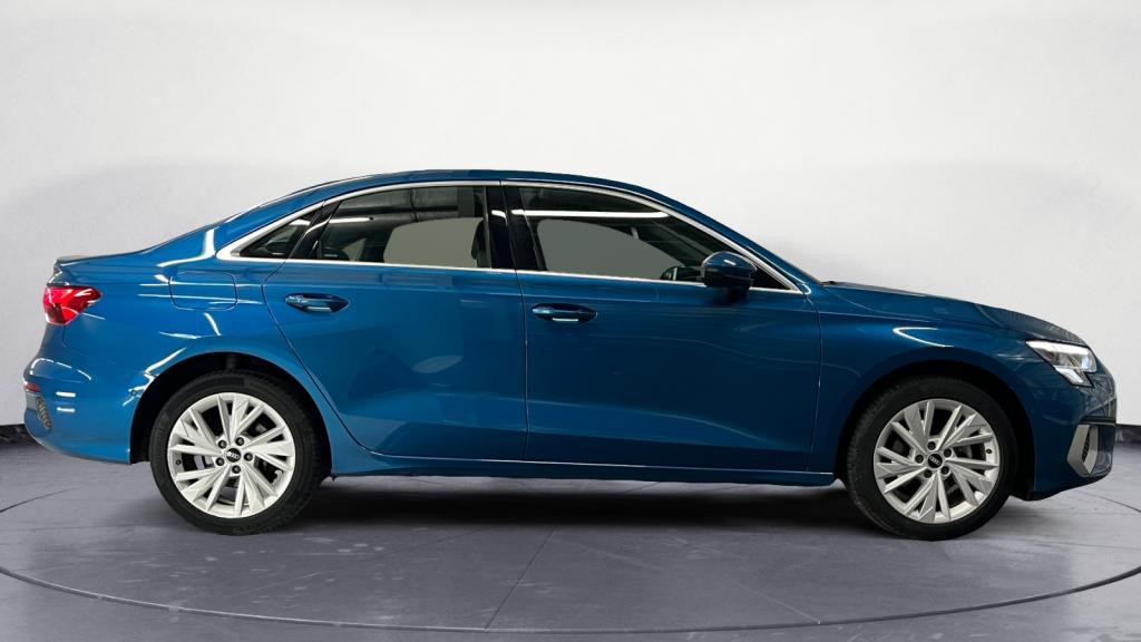 AUDI A3 BERLINE 1.5 35 TFSI - 150 - S-Tronic 7  8Y Design luxe