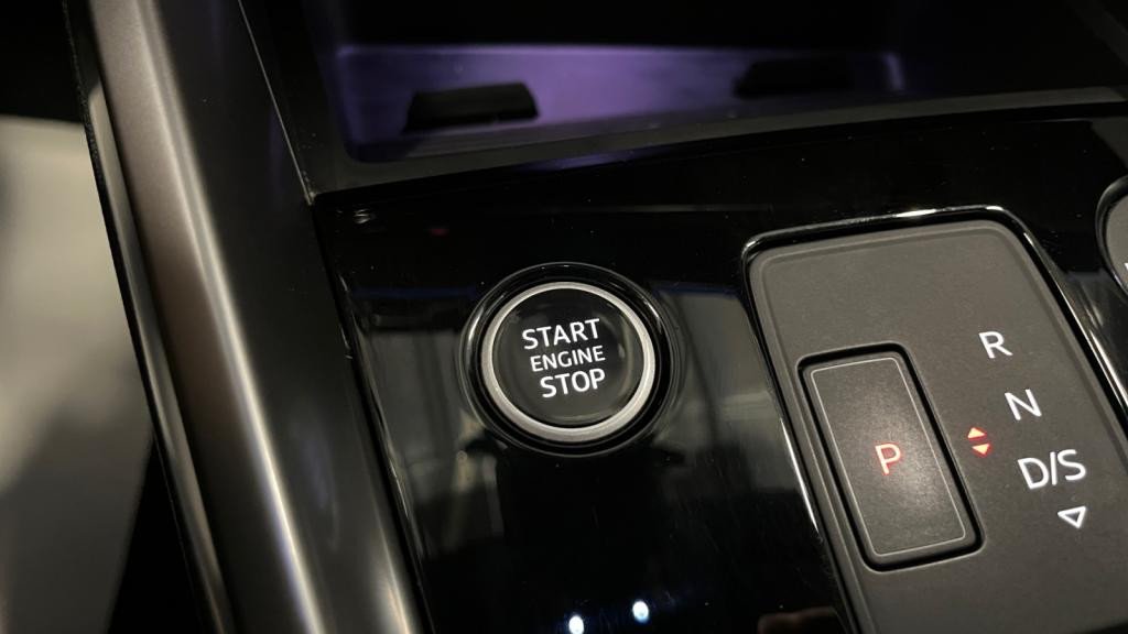 AUDI A3 BERLINE 1.5 35 TFSI - 150 - S-Tronic 7  8Y Design luxe