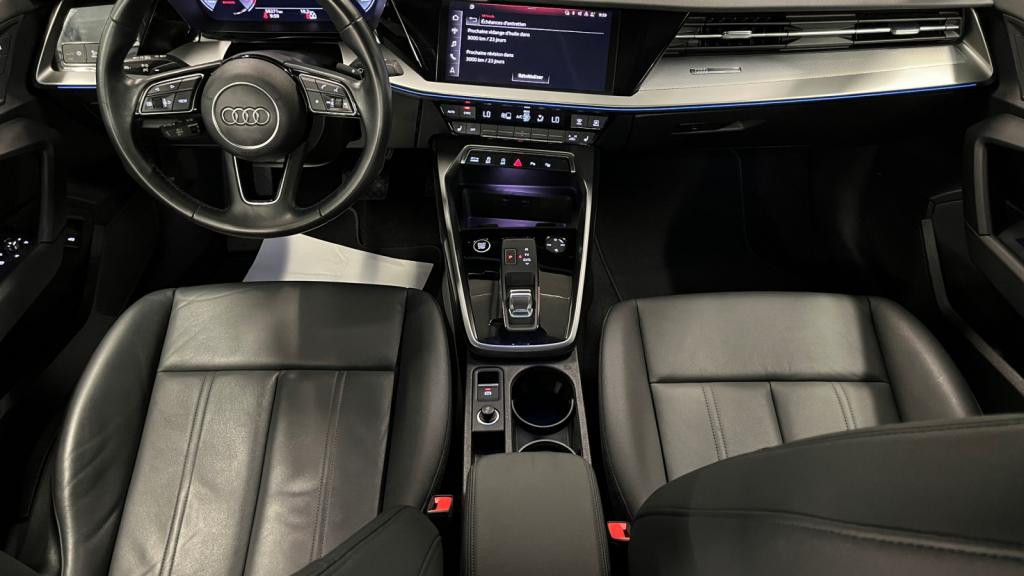 AUDI A3 BERLINE 1.5 35 TFSI - 150 - S-Tronic 7  8Y Design luxe