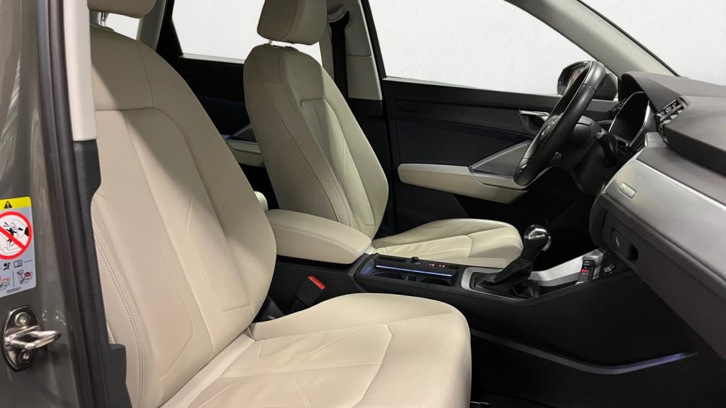 AUDI Q3  1.4 45 TFSI e - 245 - S-Tronic 6  Design 