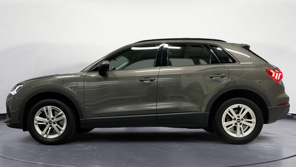 AUDI Q3  1.4 45 TFSI e - 245 - S-Tronic 6  Design 