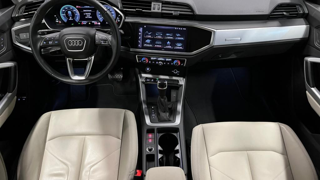 AUDI Q3  1.4 45 TFSI e - 245 - S-Tronic 6  Design 