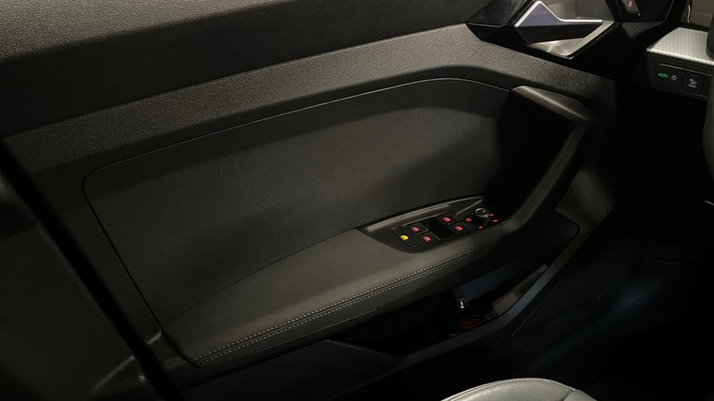 AUDI A1 SPORTBACK 1.0 30 TFSI - 110 -  S-Tronic Design Luxe 