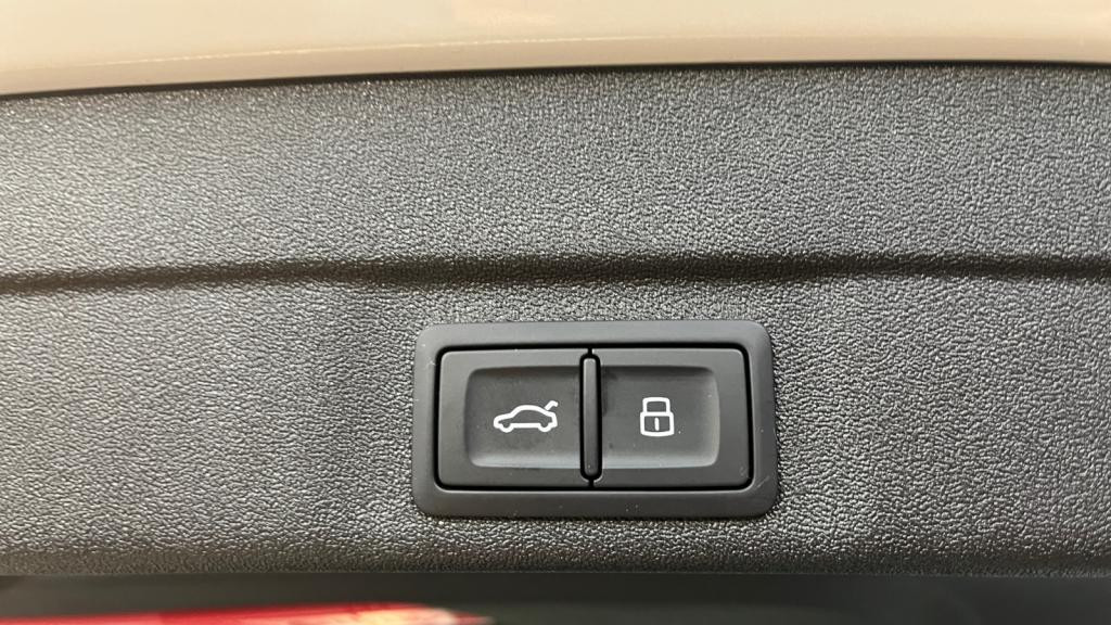 Nouvelle AUDI A5  Avant 2.0 TDI - 204 - S-tronic  AVANT 2024 BREAK S line 