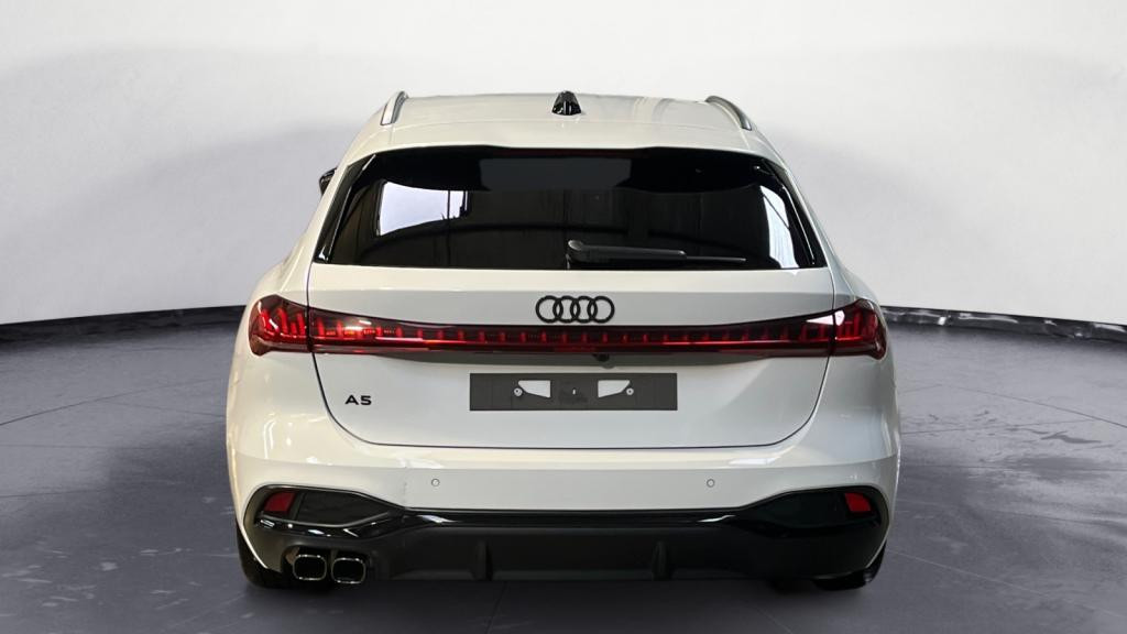 Nouvelle AUDI A5  Avant 2.0 TDI - 204 - S-tronic  AVANT 2024 BREAK S line 