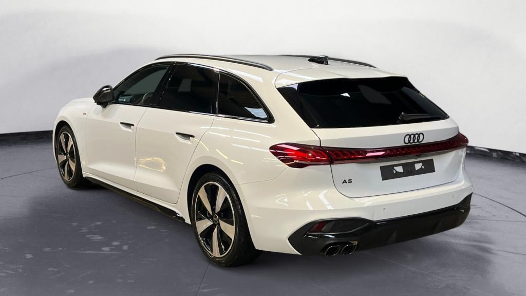 Nouvelle AUDI A5  Avant 2.0 TDI - 204 - S-tronic  AVANT 2024 BREAK S line 
