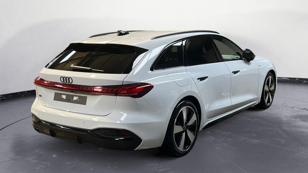 Nouvelle AUDI A5  Avant 2.0 TDI - 204 - S-tronic  AVANT BREAK S line 