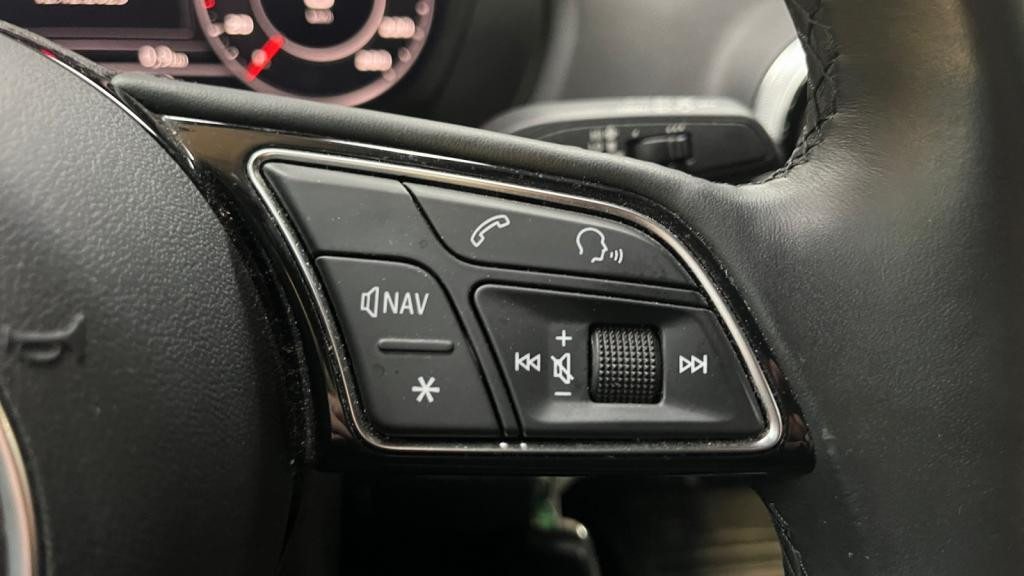 AUDI Q2  1.0 30 TFSI - 110  Design PHASE 2