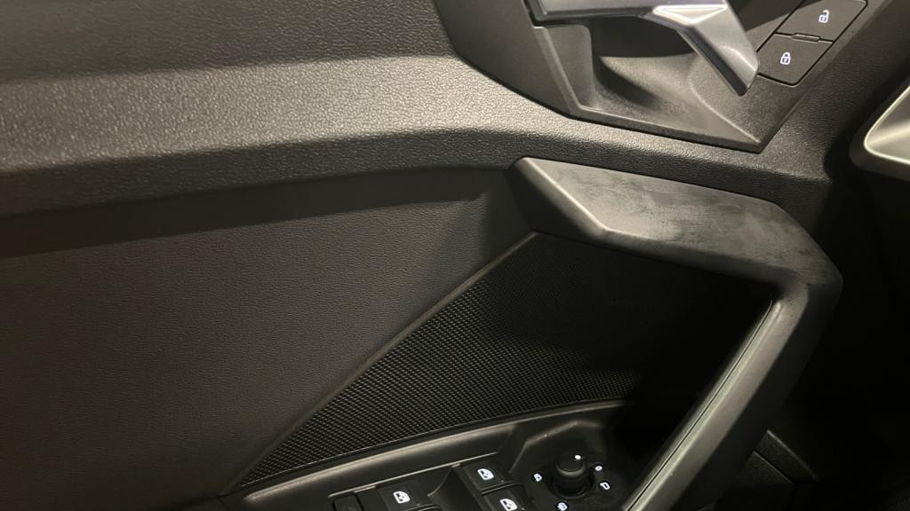 AUDI A3 SPORTBACK 2.0 30 TDI - 116 - S-Tronic 7  8Y Business Line