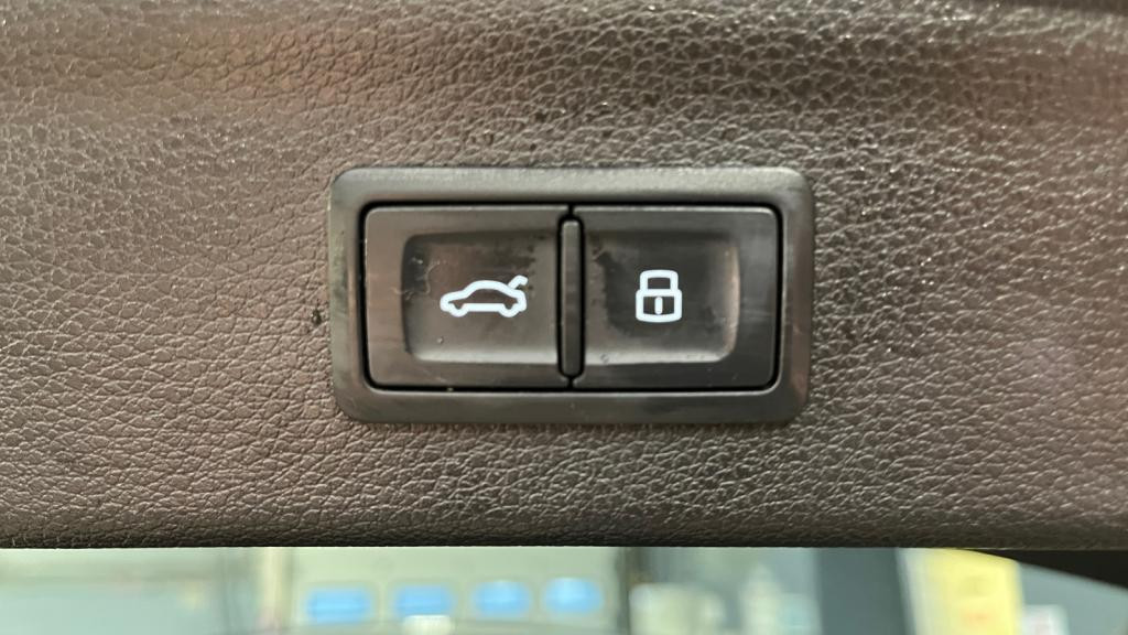 AUDI Q3 TFSI 150 S-tronic Business Line - Cuir - Keyless