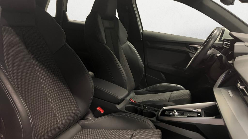 Nouvelle AUDI A3 SPORTBACK 1.5 35 TFSI - 150 - S-Tronic 7  8Y SPORTBACK S line