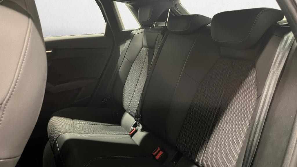 Nouvelle AUDI A3 SPORTBACK 1.5 35 TFSI - 150 - S-Tronic 7  8Y SPORTBACK S line