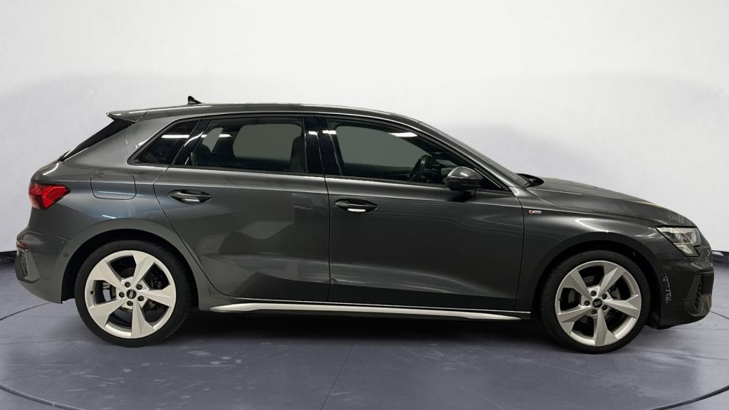 Nouvelle AUDI A3 SPORTBACK 1.5 35 TFSI - 150 - S-Tronic 7  8Y SPORTBACK S line