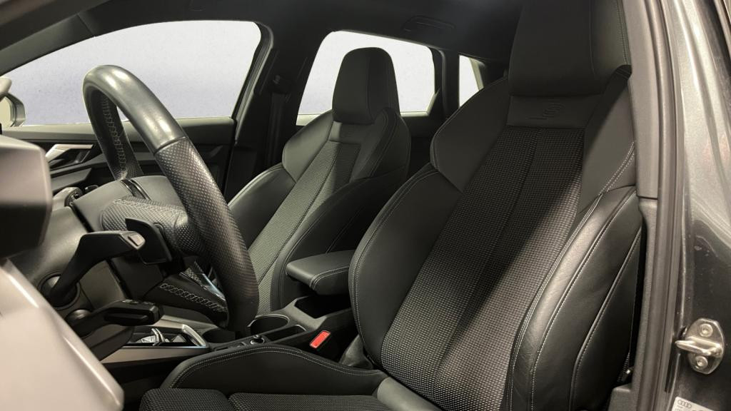 Nouvelle AUDI A3 SPORTBACK 1.5 35 TFSI - 150 - S-Tronic 7  8Y SPORTBACK S line