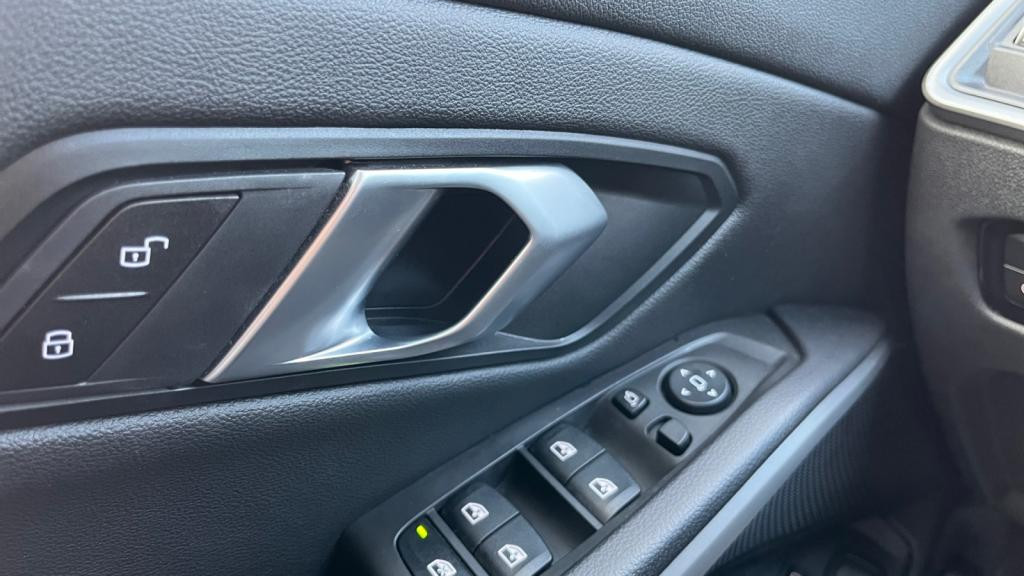 BMW SERIE 3 TOURING 320e - BVA  G21 LCI Business Design PHASE 2