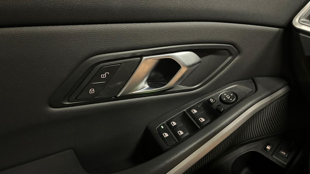 BMW SERIE 3 TOURING 320e - BVA  G21 LCI Business Design PHASE 2