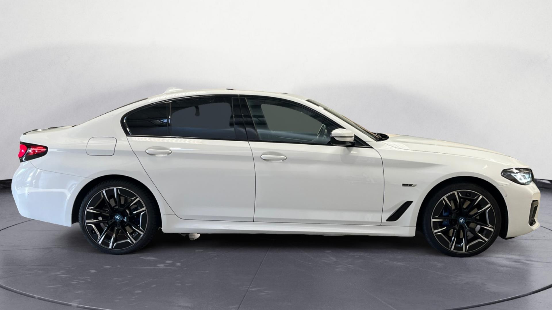 Nouvelle BMW SERIE 5 530e xDrive - Sport Steptronic  BERLINE G30 F90 LCI M Sport PHASE 2