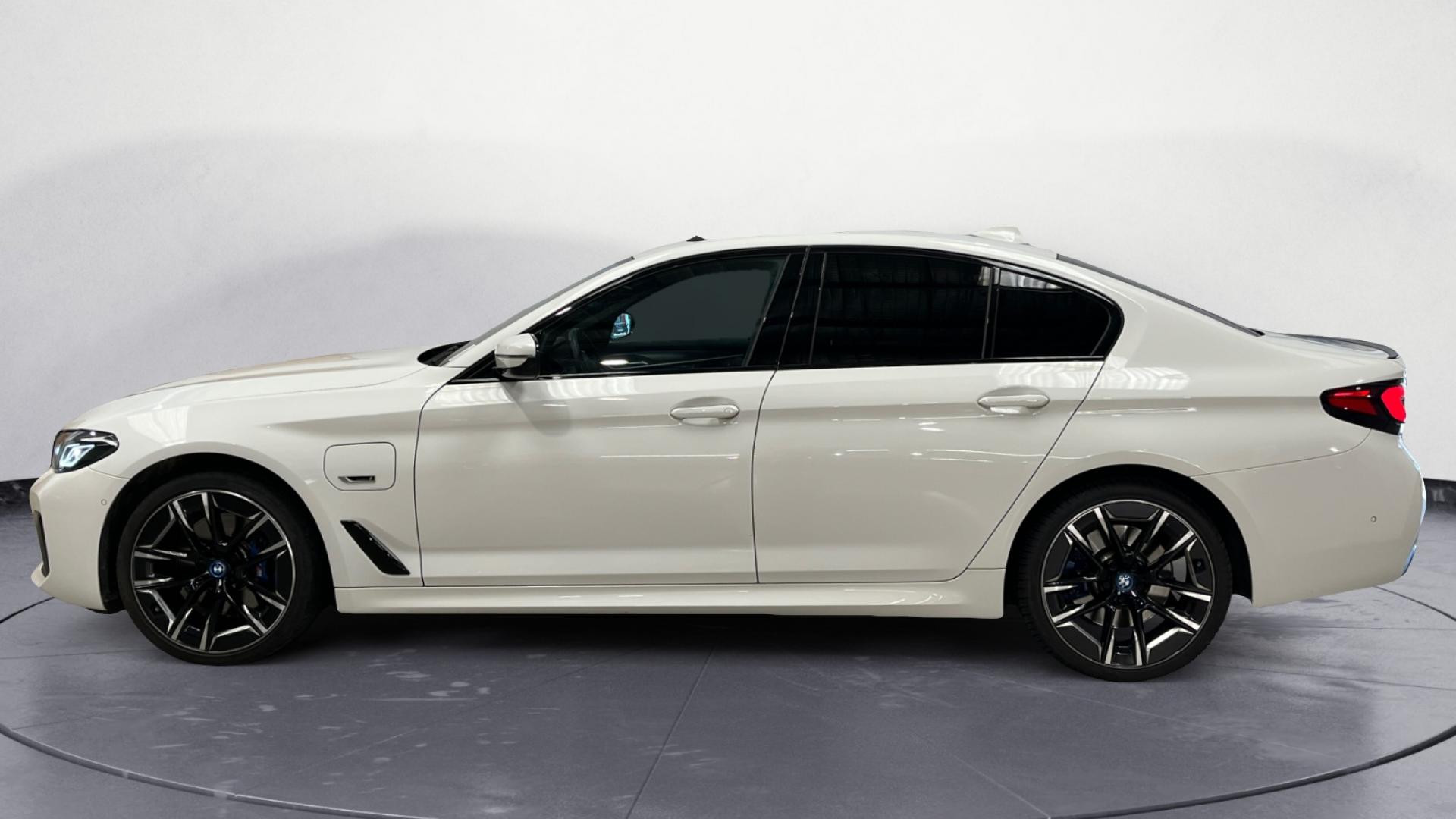 Nouvelle BMW SERIE 5 530e xDrive - Sport Steptronic  BERLINE G30 F90 LCI M Sport PHASE 2