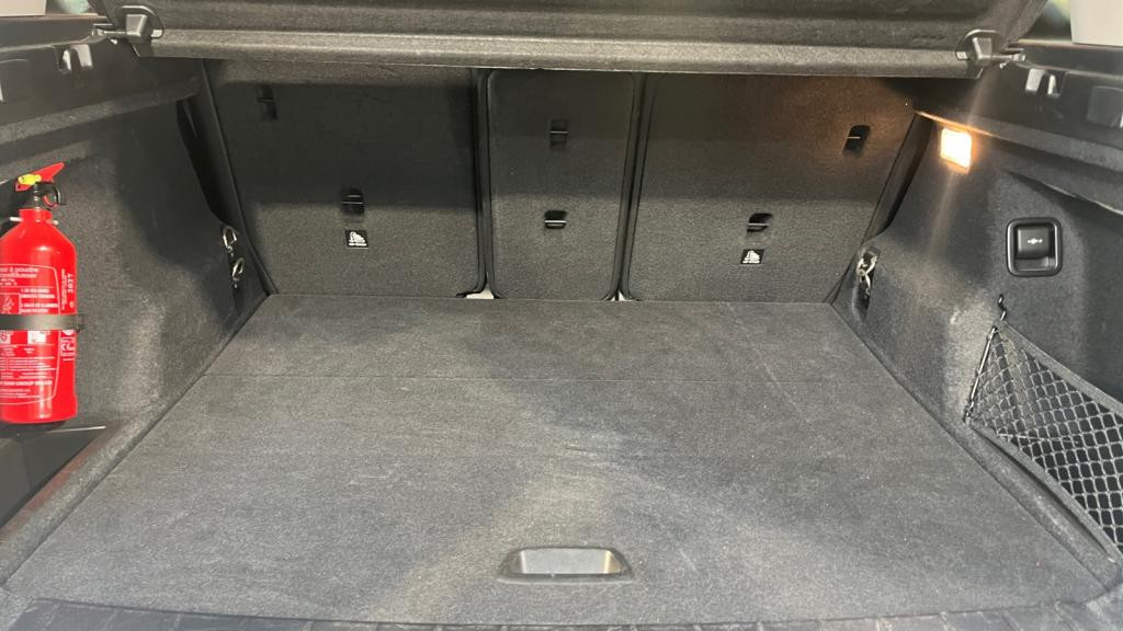 BMW X1  sDrive 18i  F48 LCI Lounge PHASE 2