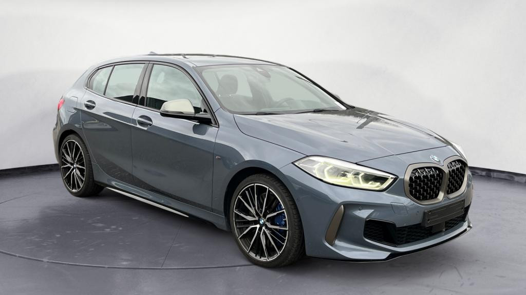 BMW SERIE 1 135i xDrive - BVA Sport  BERLINE F40 M Performance 