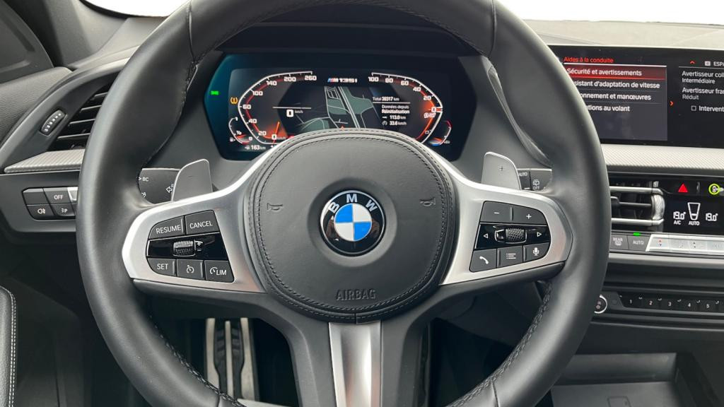 BMW SERIE 1 135i xDrive - BVA Sport  BERLINE F40 M Performance 