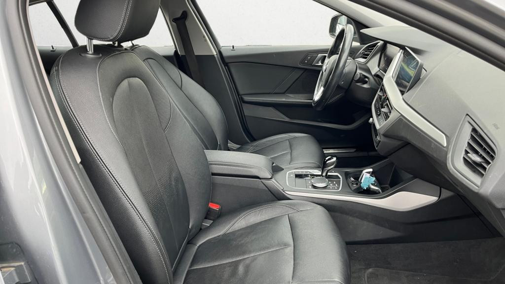 BMW SERIE 1 118i - DKG  BERLINE F40 Business Design 