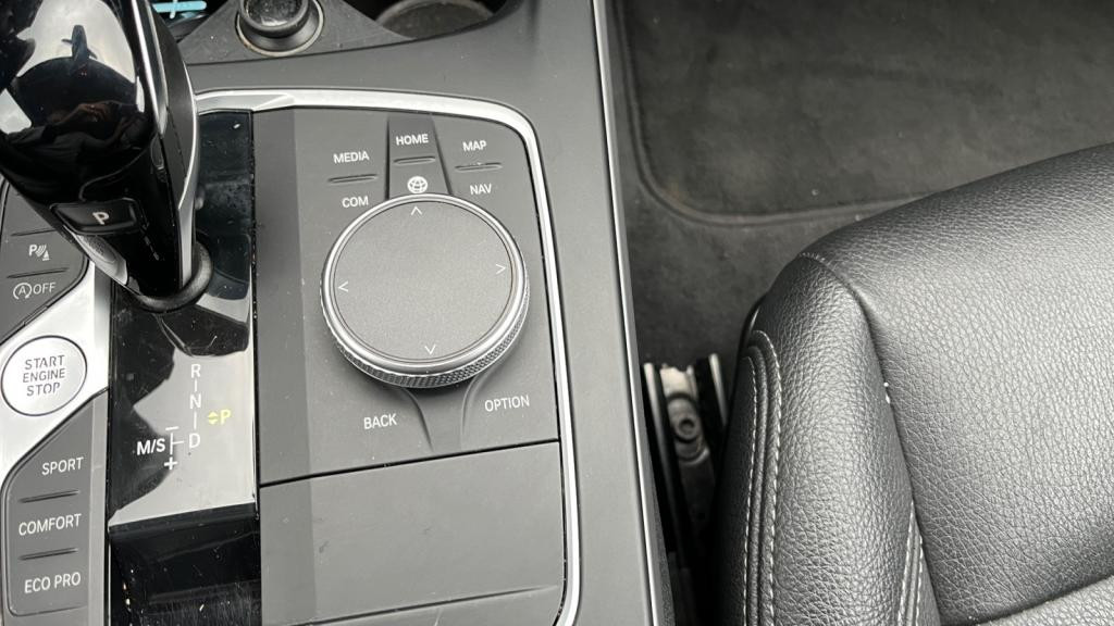 BMW SERIE 1 118i - DKG  BERLINE F40 Business Design 