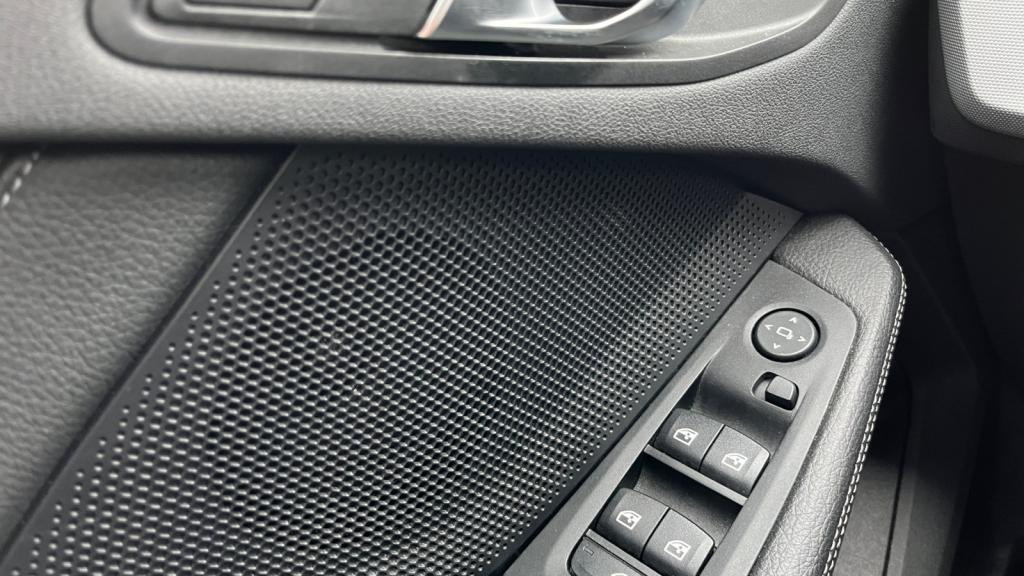 BMW SERIE 1 118i - DKG  BERLINE F40 Business Design 