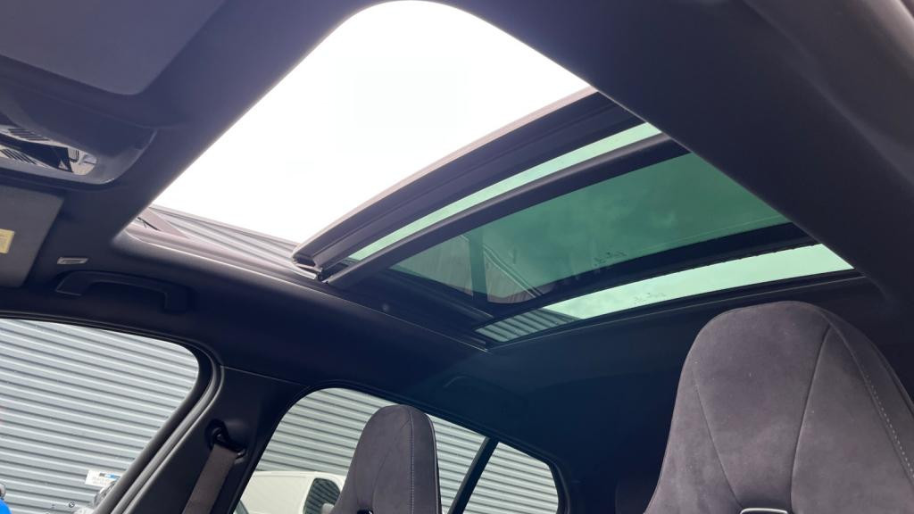 BMW SERIE 1 116d DKG F40 M Sport - Toit Ouvrant - Pack Confort 