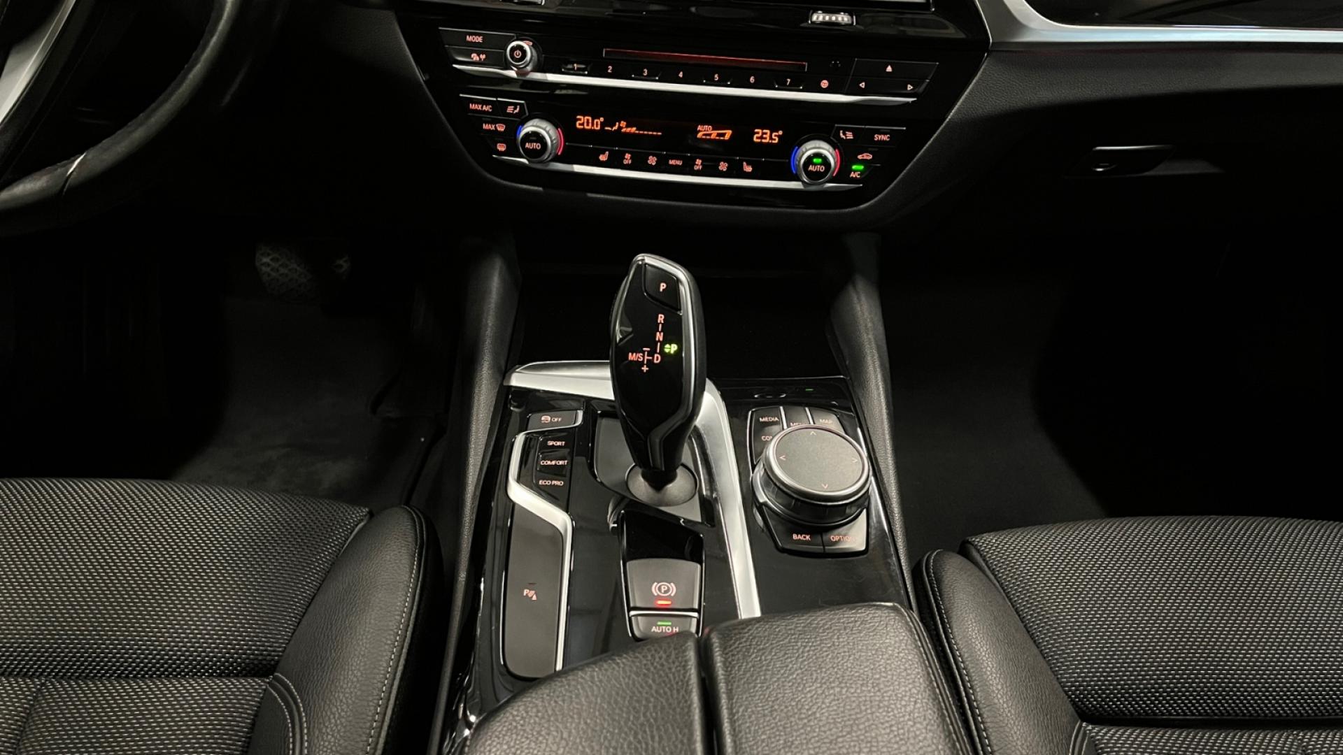 BMW SERIE 5 TOURING 520d  Steptronic  G31 Sport 