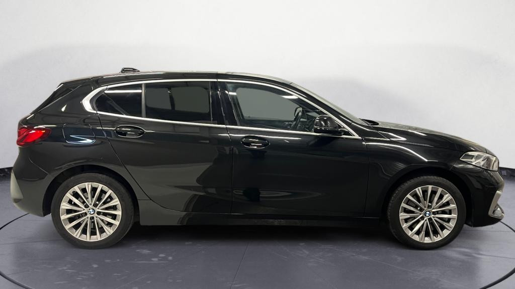 BMW SERIE 1 120i - DKG  BERLINE F40 Luxury 