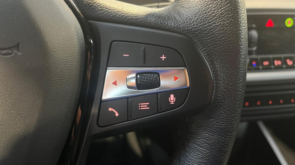 BMW SERIE 1 116d - DKG  BERLINE F40 Business Design 