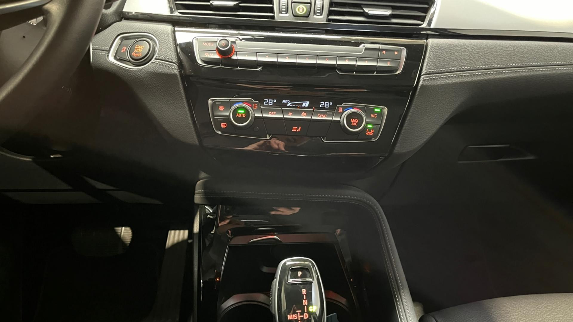 BMW X2  sDrive 18i - DKG - S&S  F39 Business Design 