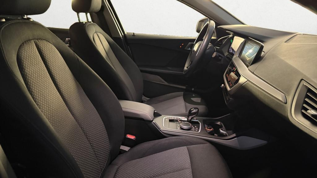 BMW SERIE 1 118i - DKG  BERLINE F40 Business Design 