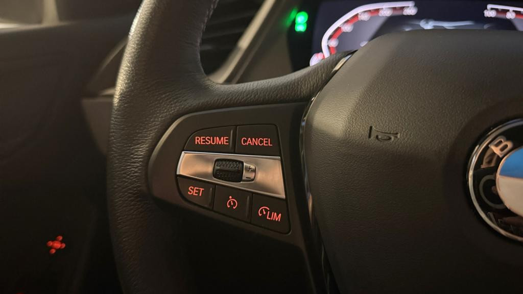 BMW SERIE 1 118i - DKG  BERLINE F40 Business Design 