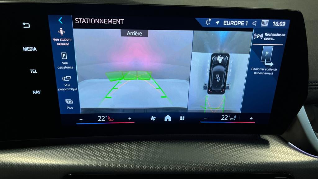 Nouvelle BMW SERIE 2 ACTIVE TOURER 230e xDrive Active Tourer - BVR Palettes  ACTIVE TOURER U06 M Sport 