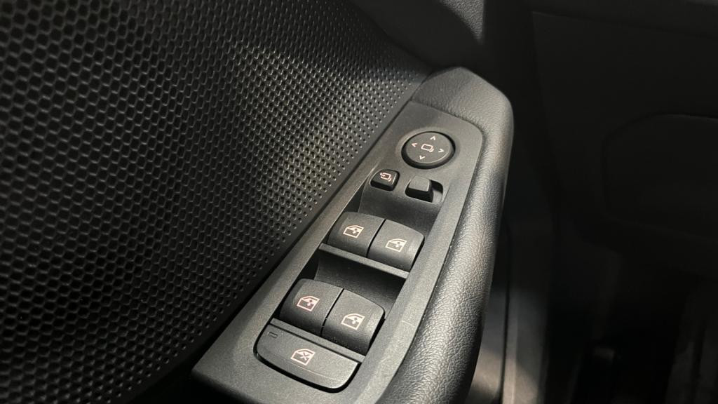 BMW SERIE 1 116d - BV DKG  Business Design